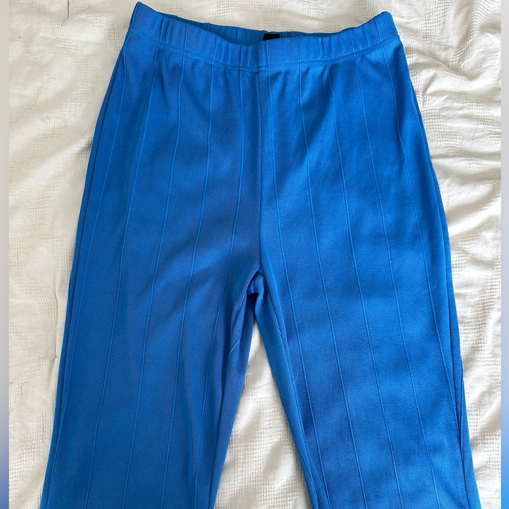 Blue flare pants - Picture 1 of 3